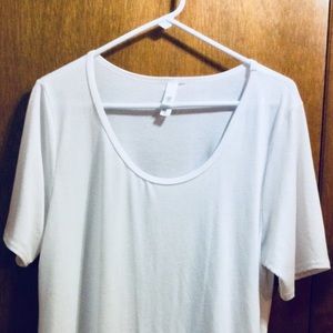 LuLaRoe Perfect T NWOT